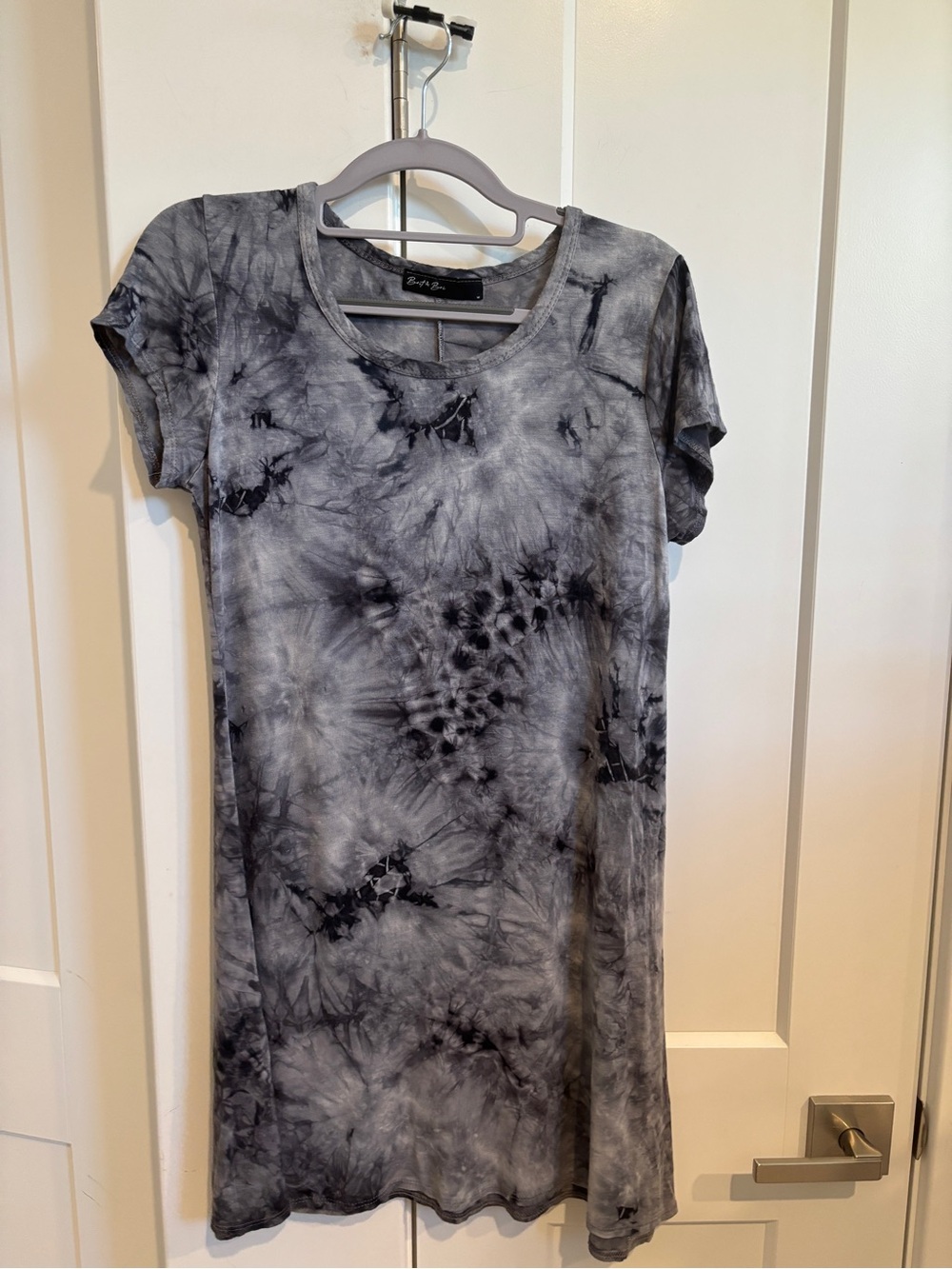Gray & Black Tie-Dye Short Sleeve T Shirt Dress. Size M